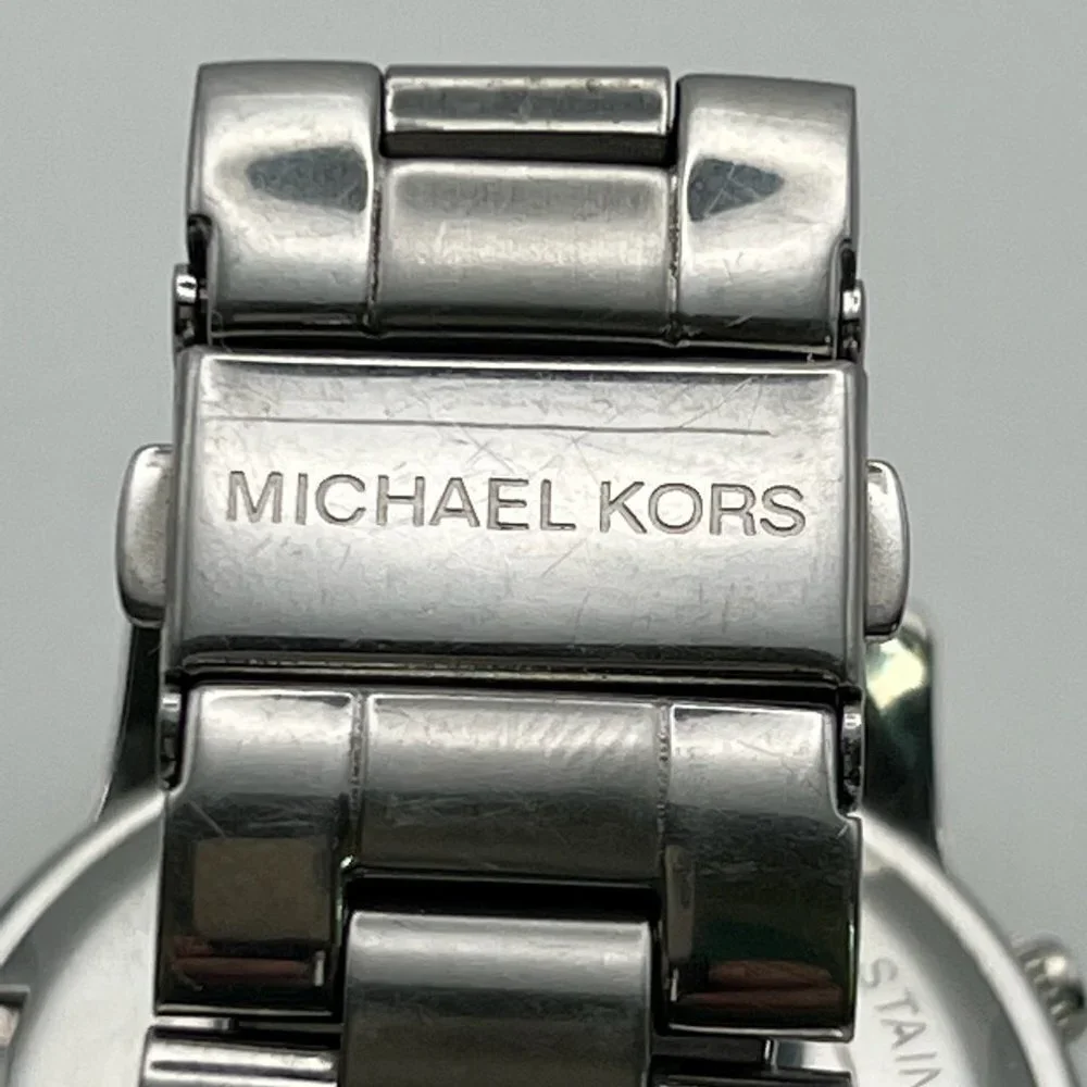 MICHAEL KORS Chronograph Silver MK5076 Ladies Watch Extra Links & Working - Picture 9 of 11